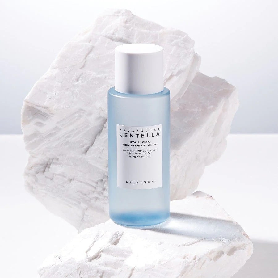 Hyalu-Cica Toner – Tónico hidratante y calmante 210ml