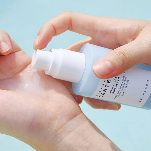 Hyalu-Cica Blue Serum – Suero equilibrante para piel deshidratada y grasa 50ml