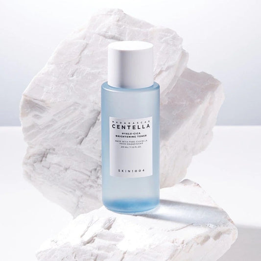Hyalu-Cica Toner – Tónico hidratante y calmante 210ml